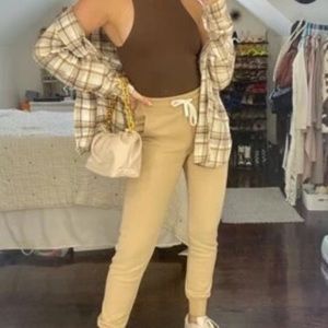 Meet your Posher, Daniela